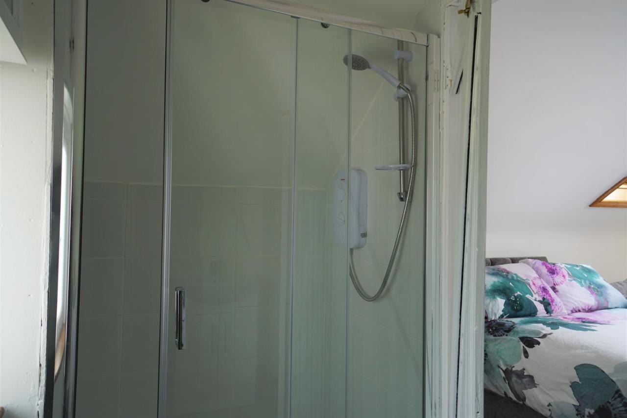 Barrybeag 1 Bedroom Apartments Баливоган Екстериор снимка