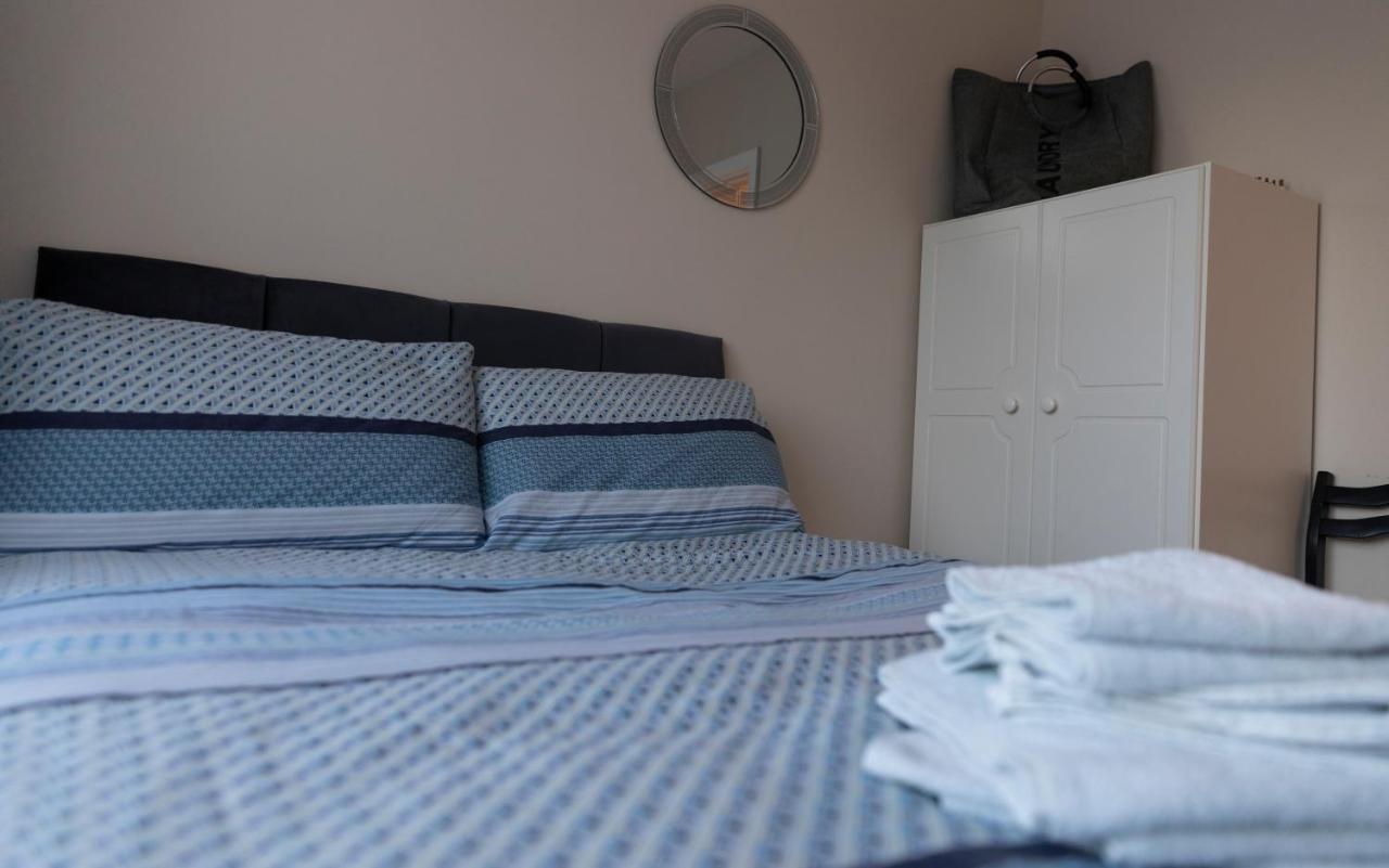 Barrybeag 1 Bedroom Apartments Баливоган Екстериор снимка